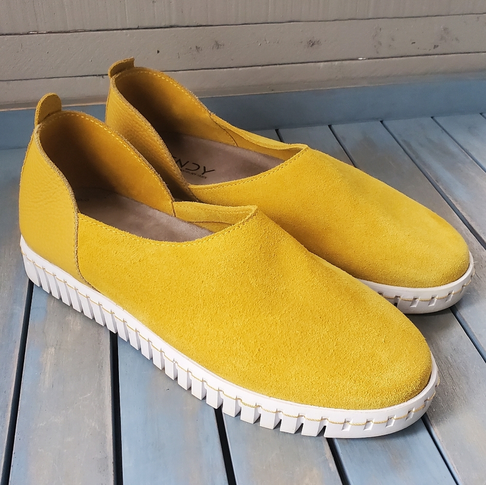 BENDY BY ASHBURY SKIES Womens Yellow Flats Italian Leather Size 39 US Size 8